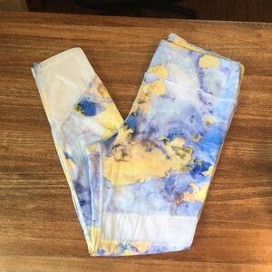 True Religion Watercolor Mesh Athletic Leggings Size XL Style 203154 Blue Yellow